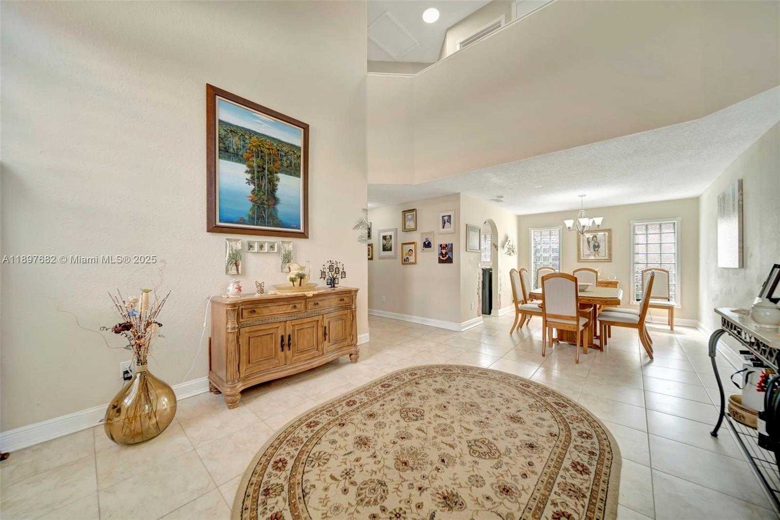 Small Image of 1653 SOUTH WEST 158TH TER, Pembroke Pines Number 12