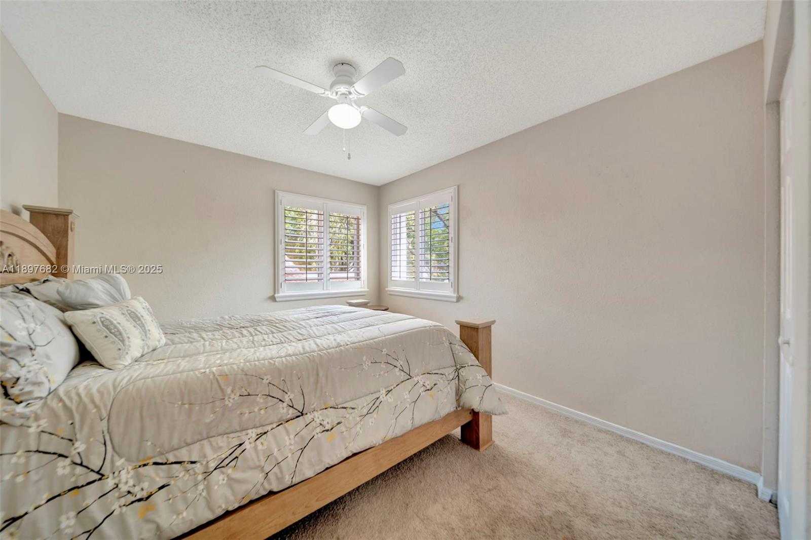 Small Image of 1653 SOUTH WEST 158TH TER, Pembroke Pines Number 30
