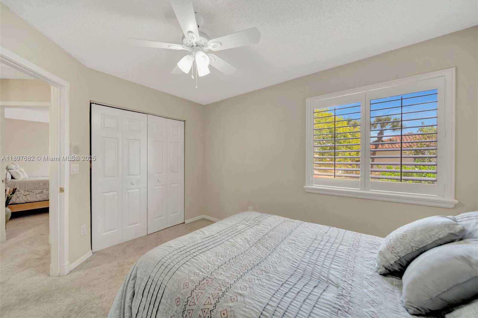 Small Image of 1653 SOUTH WEST 158TH TER, Pembroke Pines Number 35