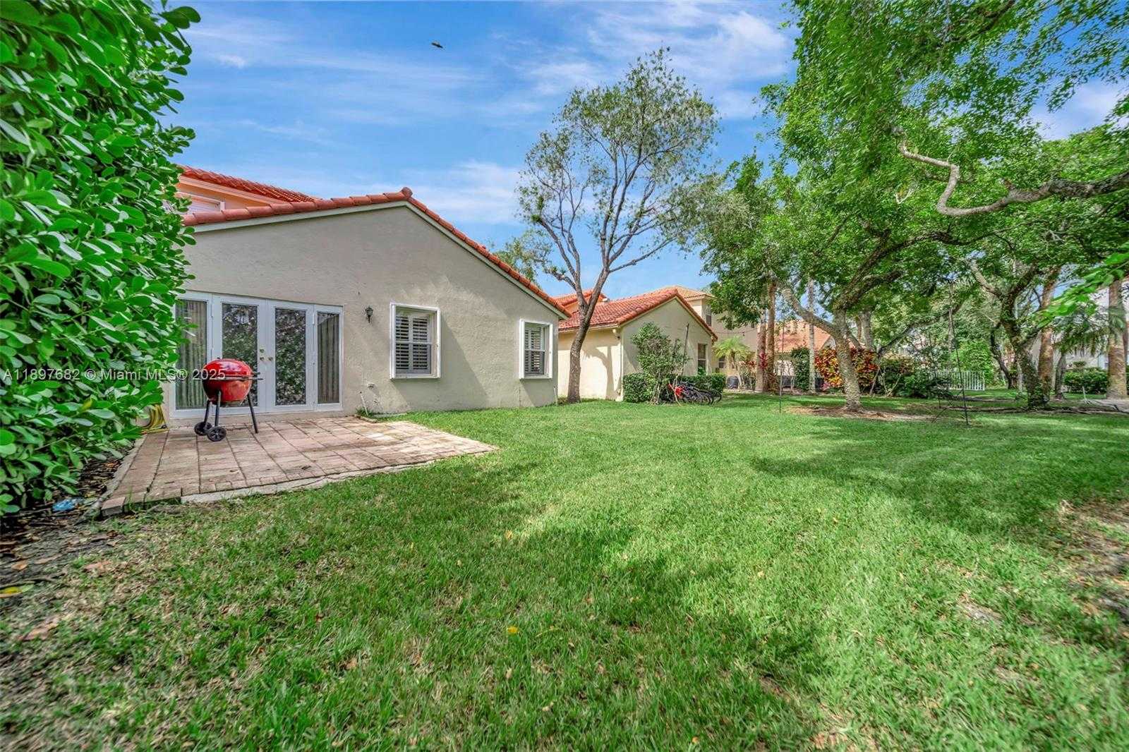 Small Image of 1653 SOUTH WEST 158TH TER, Pembroke Pines Number 49