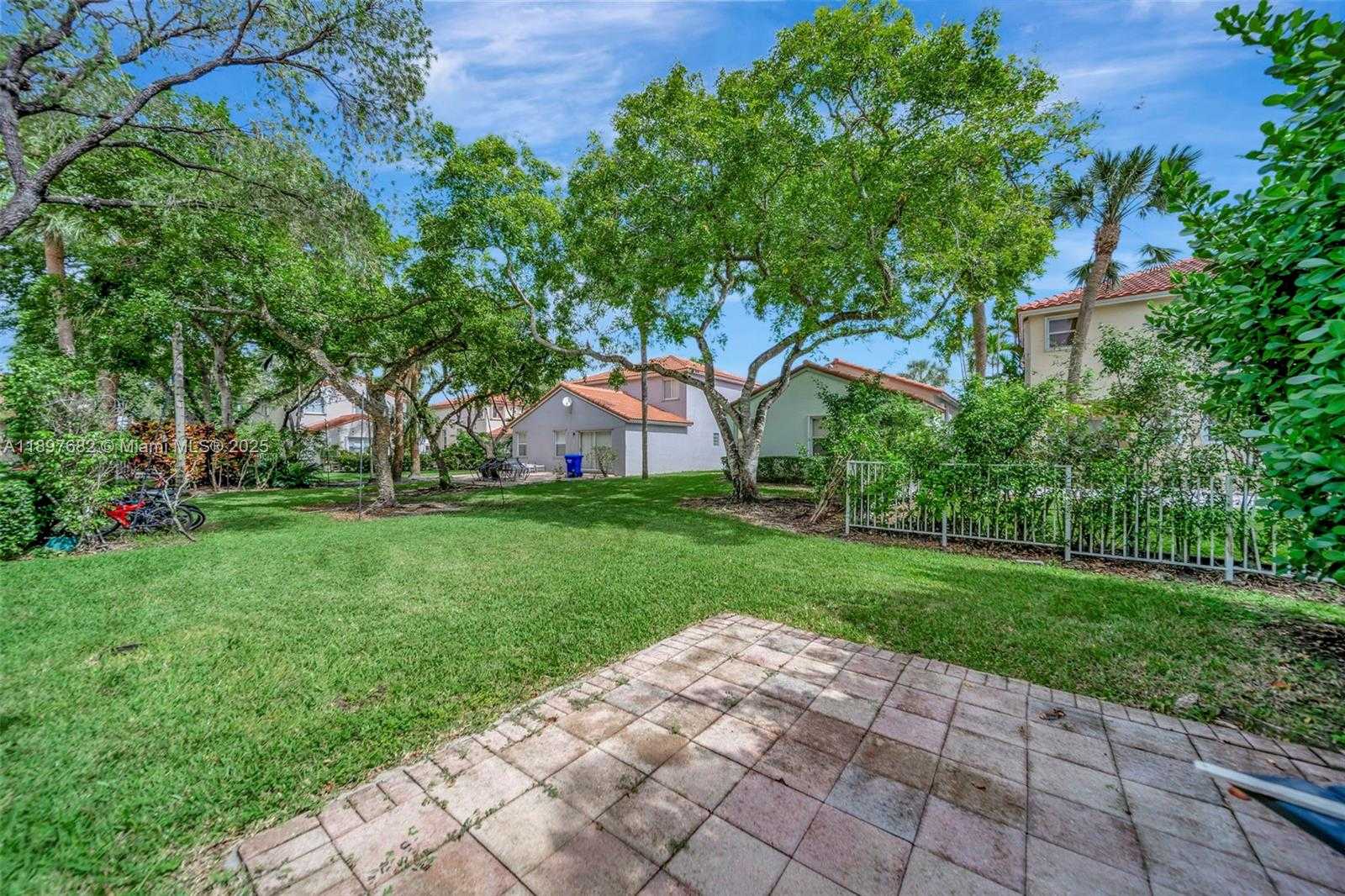 Small Image of 1653 SOUTH WEST 158TH TER, Pembroke Pines Number 52