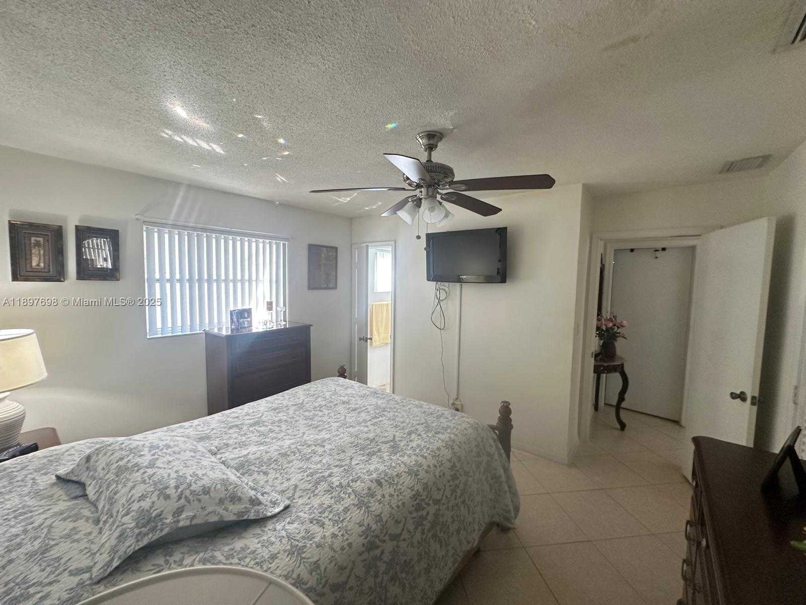 Small Image of 4615 NORTH WEST 47TH ST, Tamarac Number 15