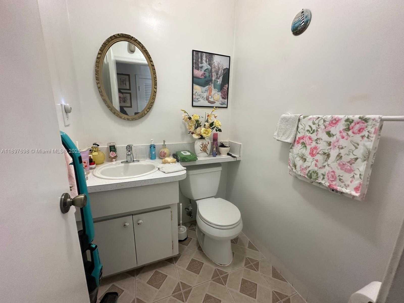 Small Image of 4615 NORTH WEST 47TH ST, Tamarac Number 23