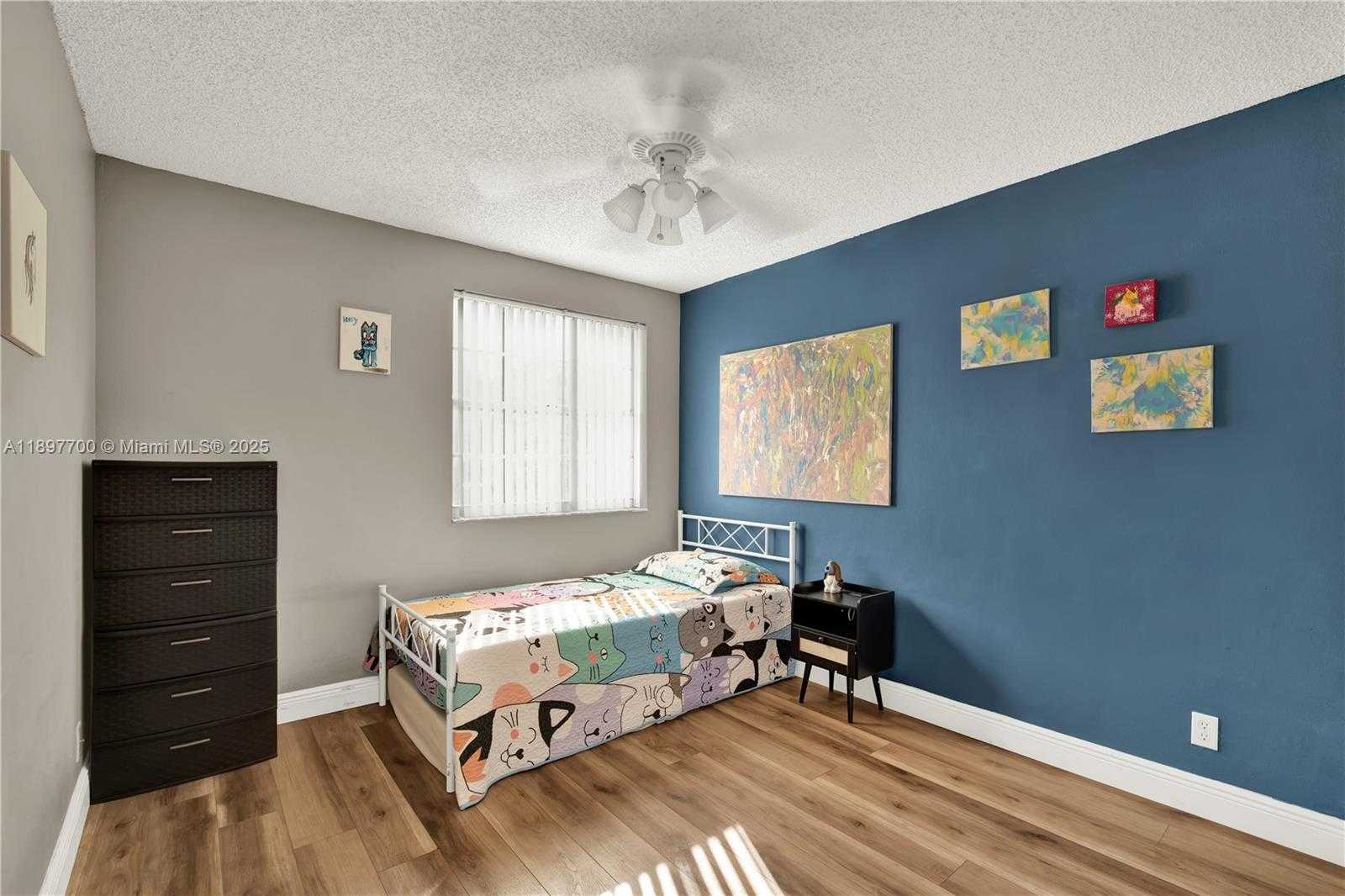 Small Image of 9602 NORTH WEST 8TH CIR, Plantation Number 21