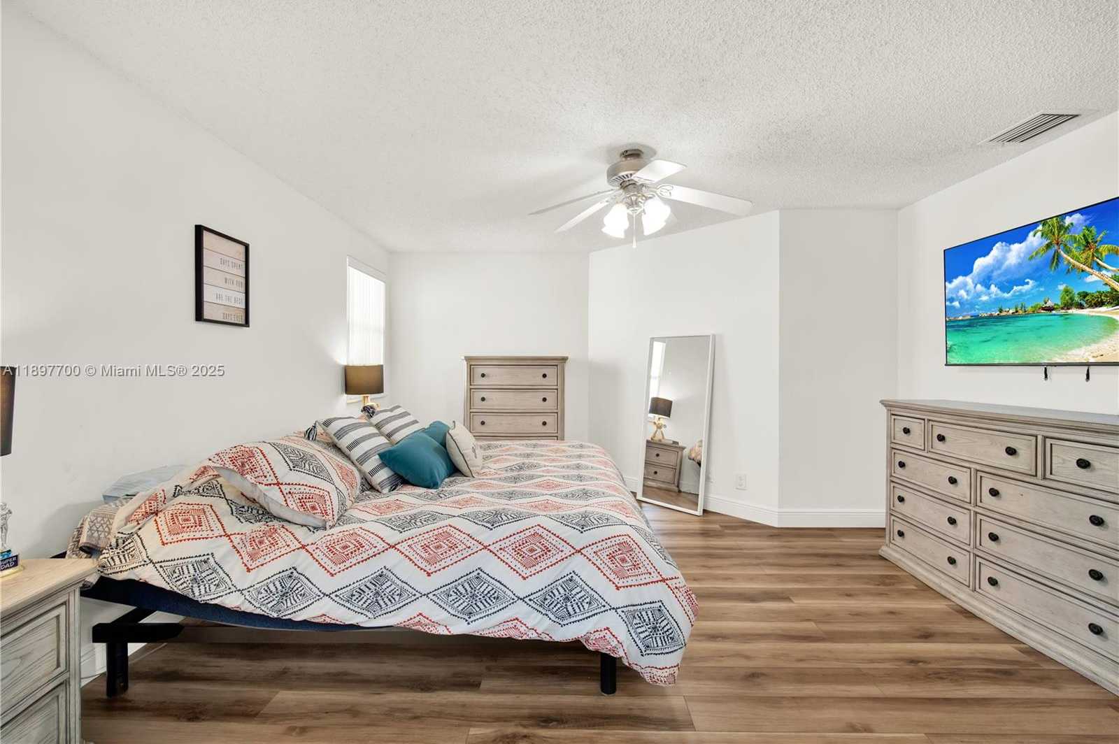 Small Image of 9602 NORTH WEST 8TH CIR, Plantation Number 28