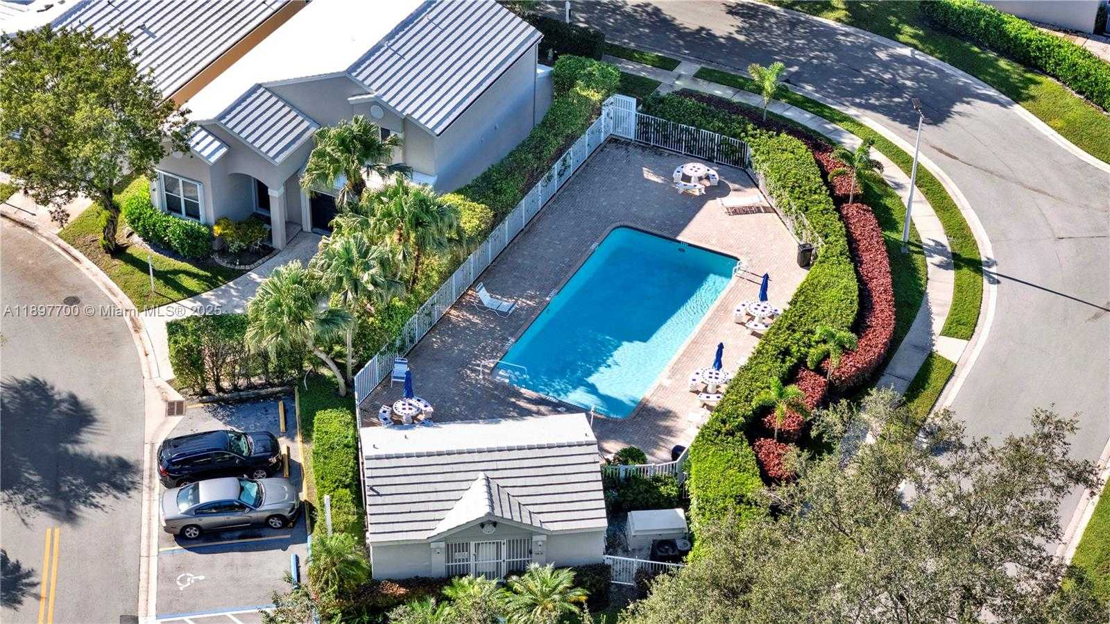 Small Image of 9602 NORTH WEST 8TH CIR, Plantation Number 39