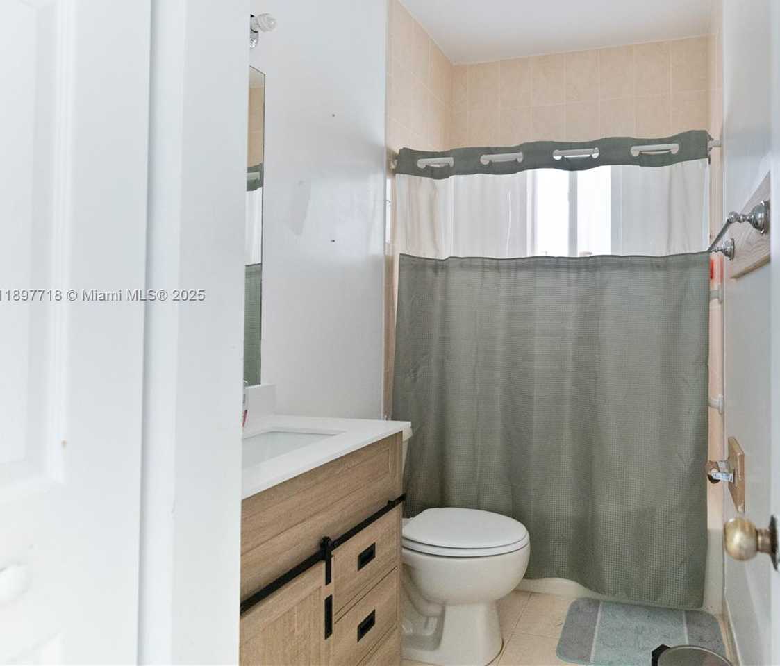 Small Image of 249 SOUTH EAST 32ND AVE, Homestead Number 5