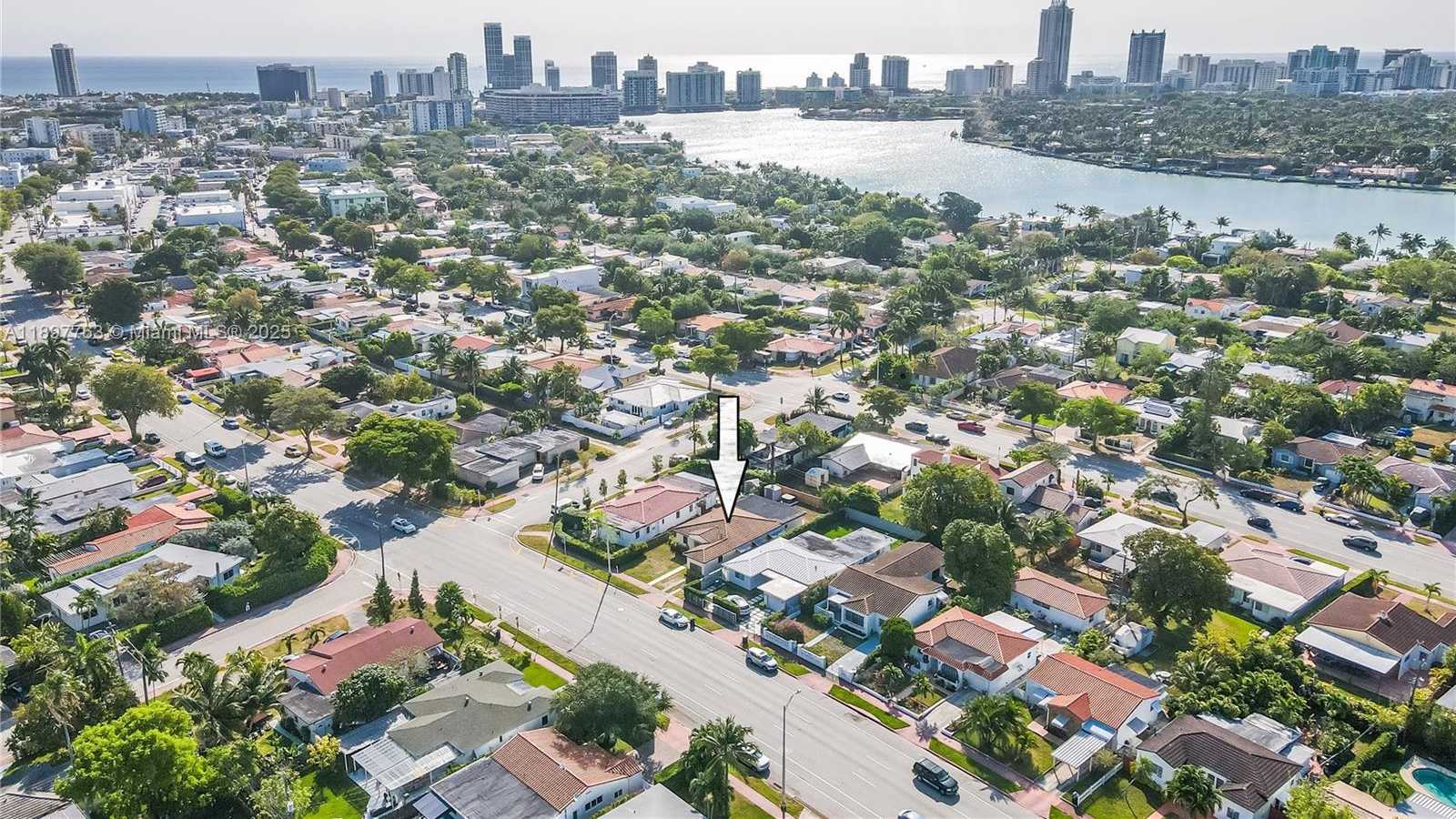 Small Image of 1510 NORMANDY DR, Miami Beach Number 49