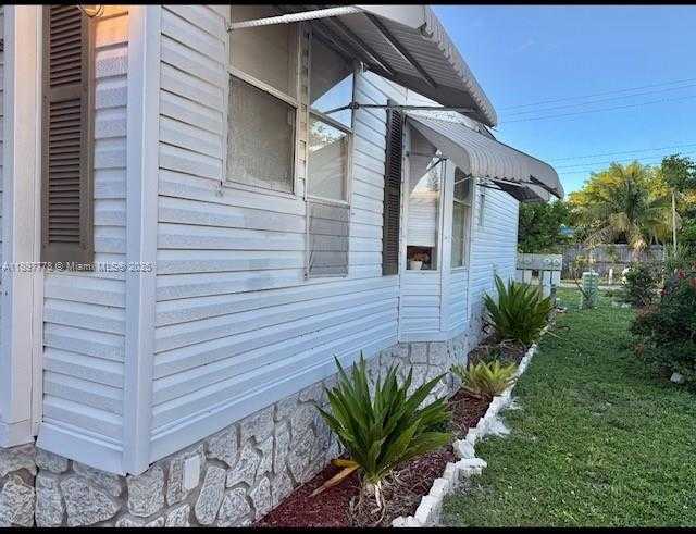 Small Image of 875 NORTH EAST 48TH ST LOT 168, Deerfield Beach Number 2