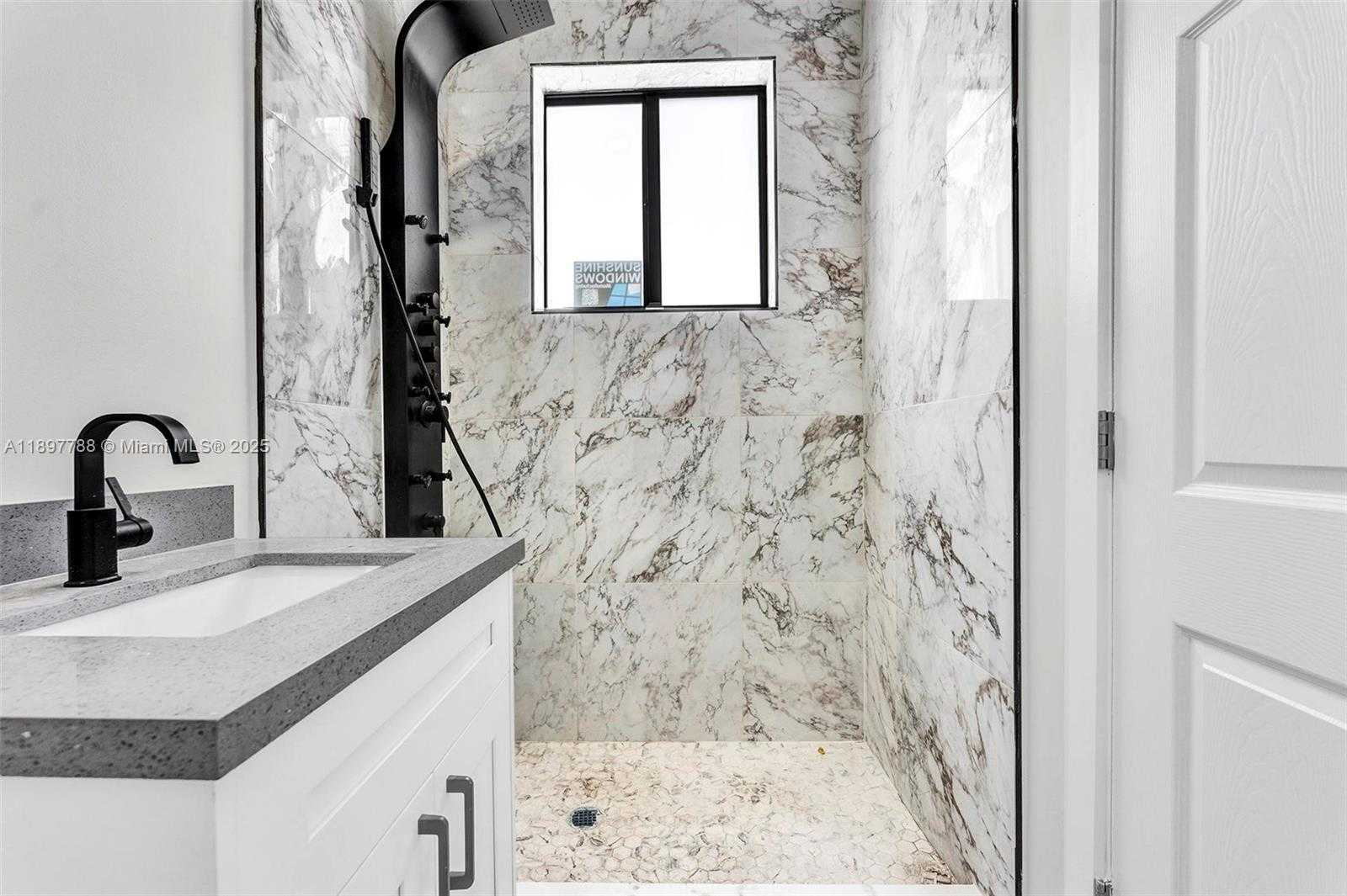 Small Image of 5270 PLUNKETT ST, Hollywood Number 15