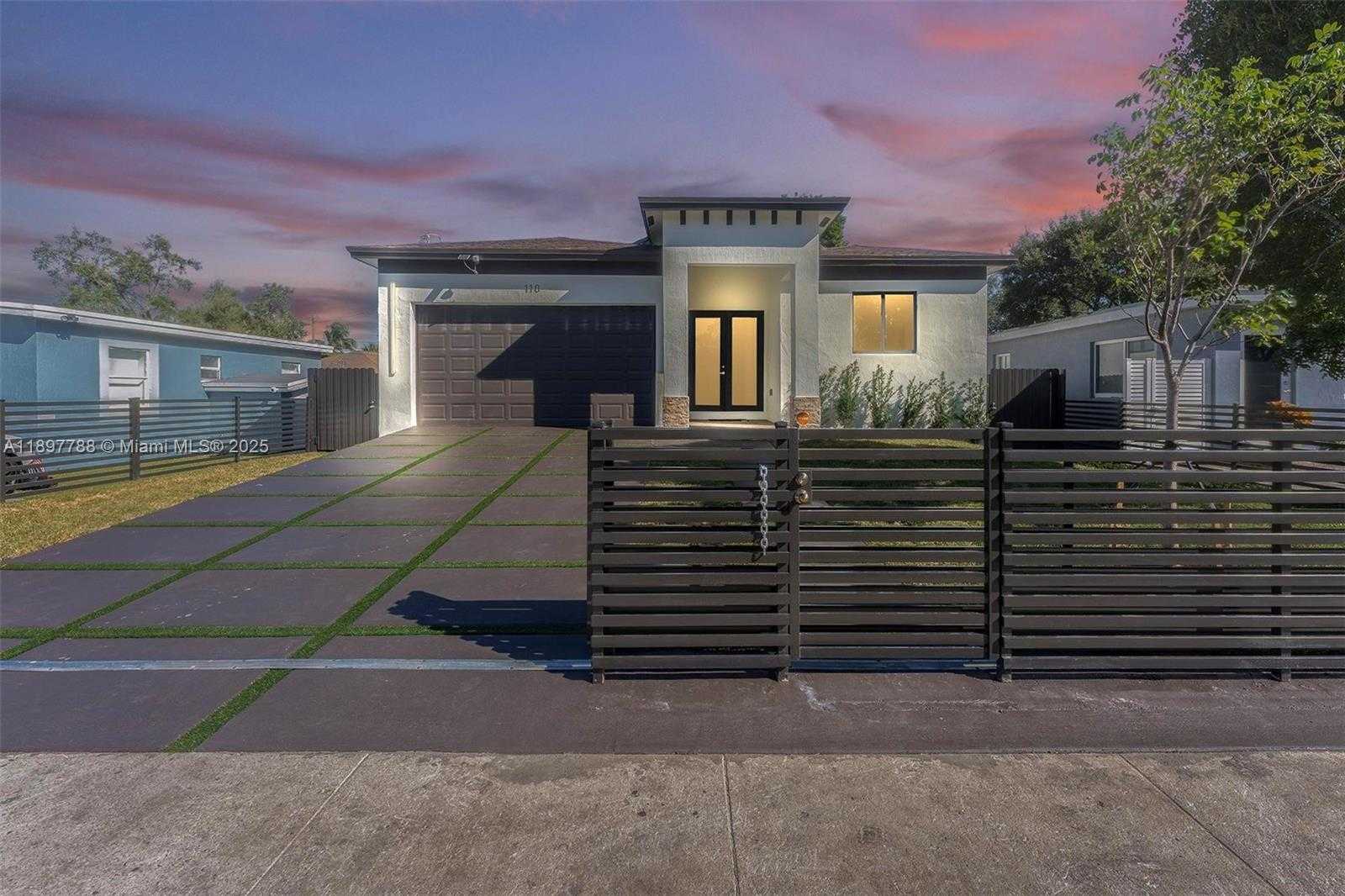 Small Image of 5270 PLUNKETT ST, Hollywood Number 7