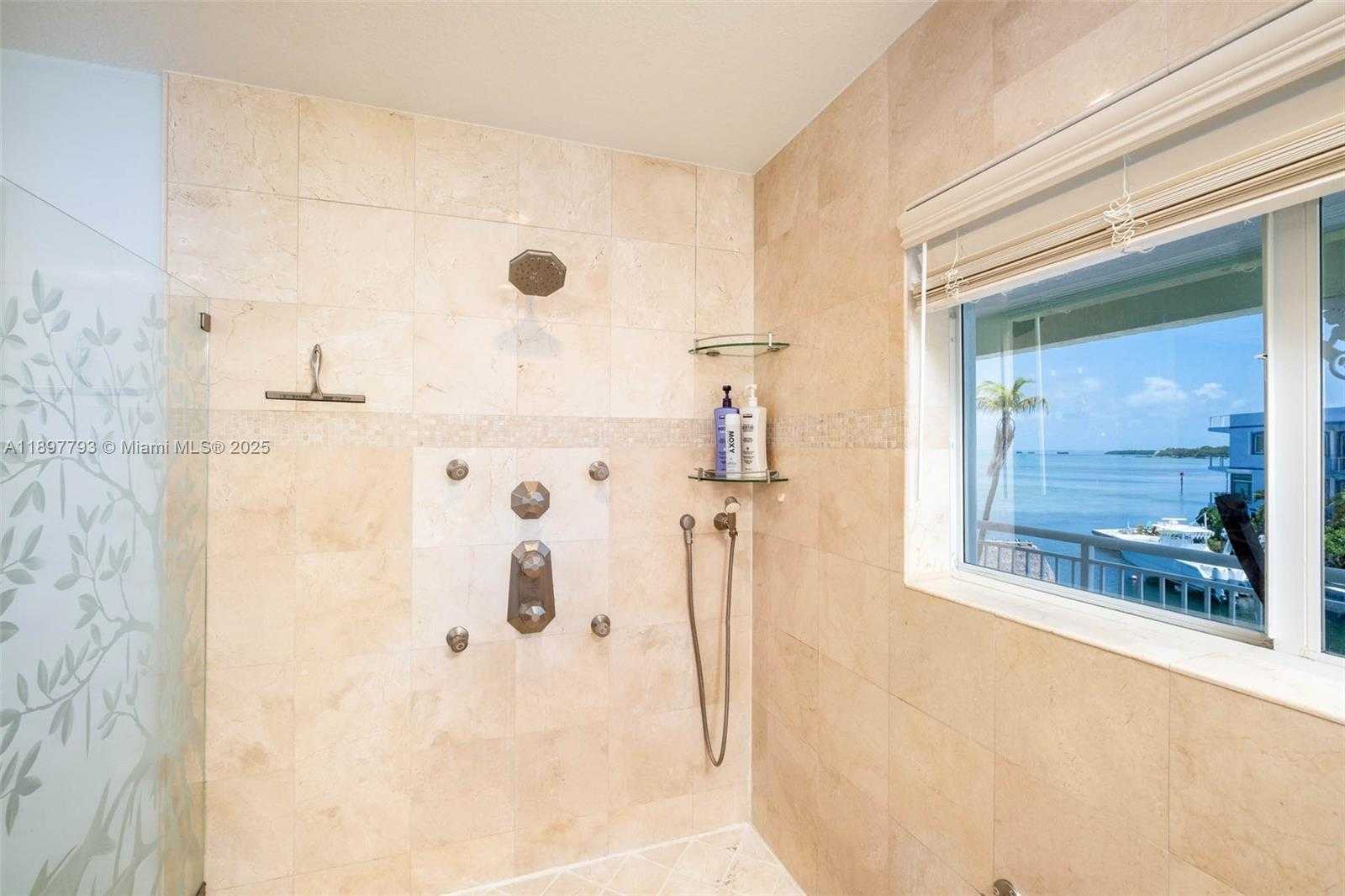 Small Image of 140 FAIRWICH CT, Tavernier Number 25