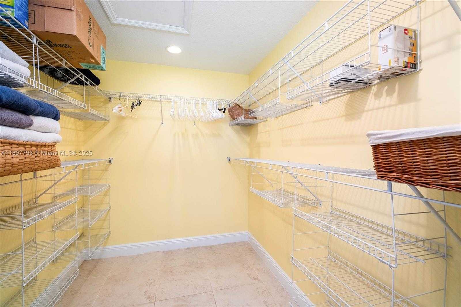 Small Image of 140 FAIRWICH CT, Tavernier Number 33