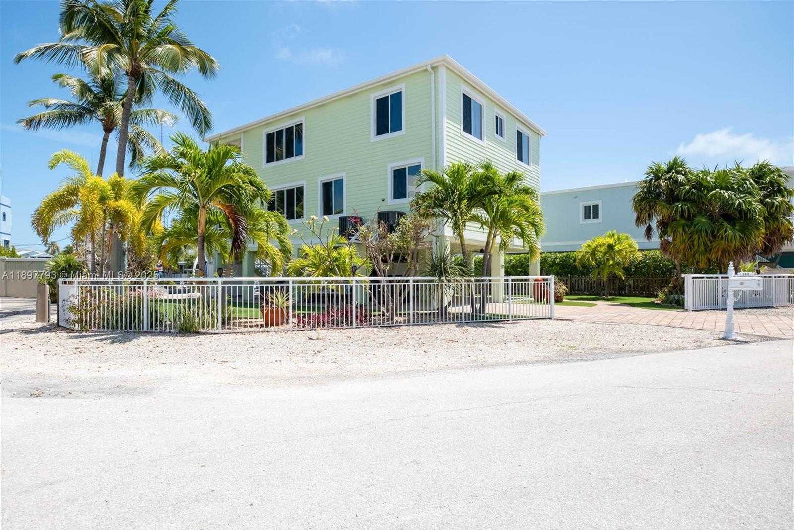 Small Image of 140 FAIRWICH CT, Tavernier Number 56