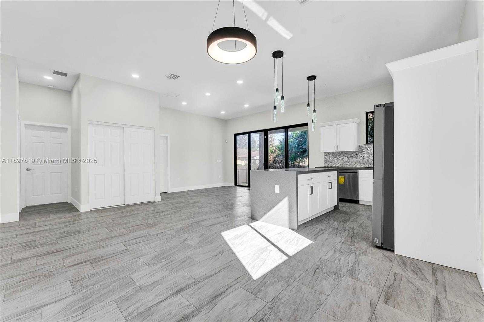 Small Image of 340 NORTH WEST 139TH ST, North Miami Number 11