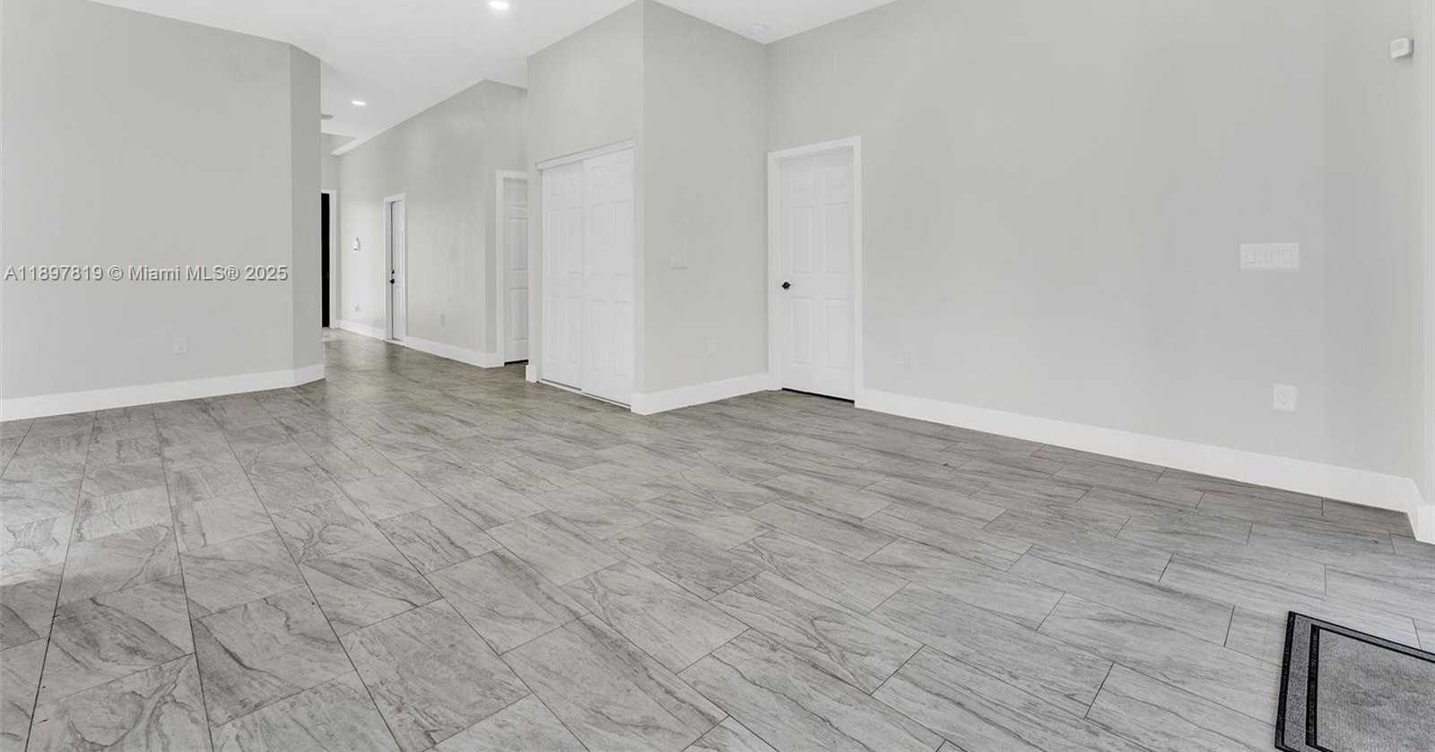 Small Image of 340 NORTH WEST 139TH ST, North Miami Number 14
