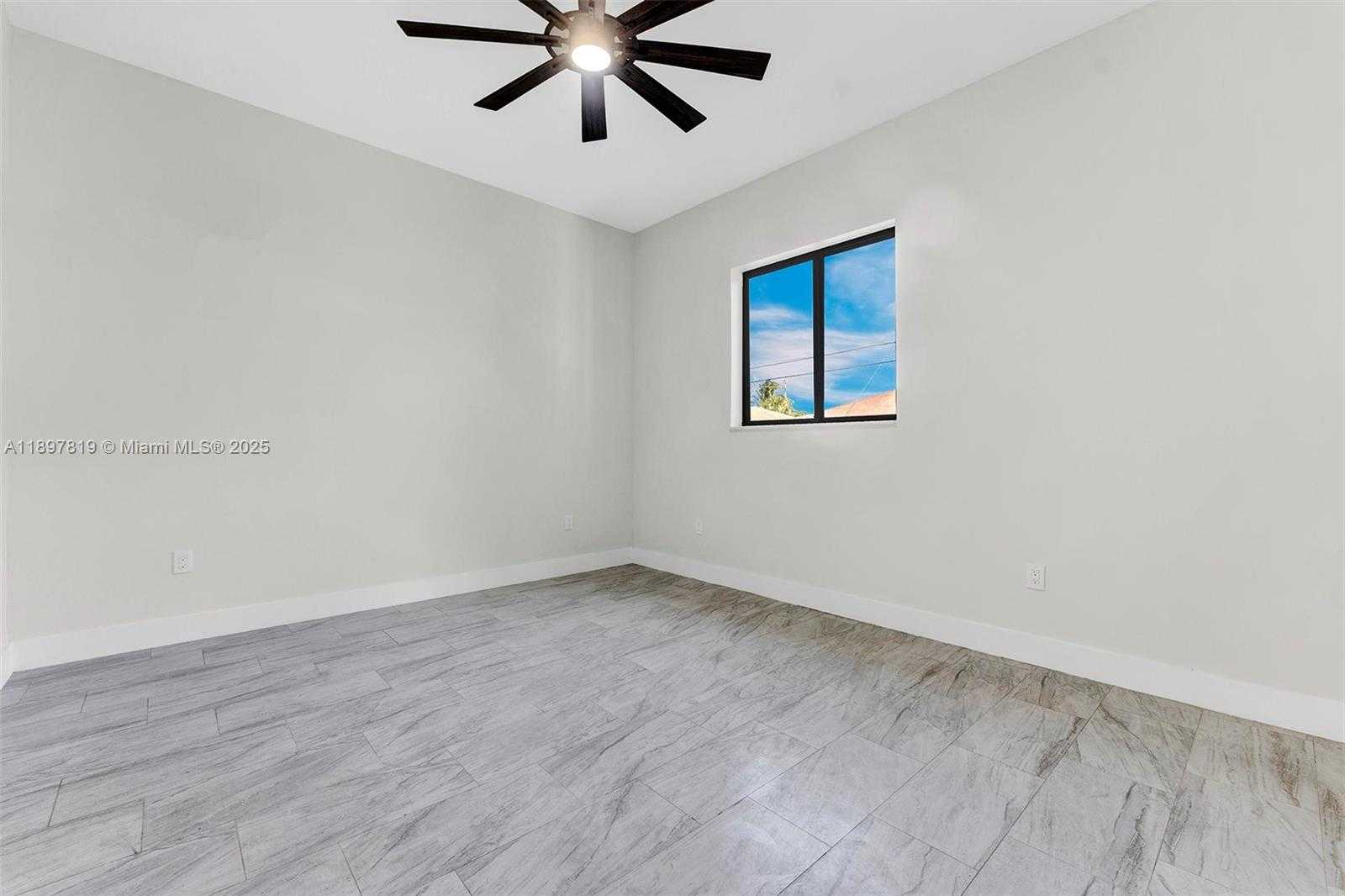 Small Image of 340 NORTH WEST 139TH ST, North Miami Number 17