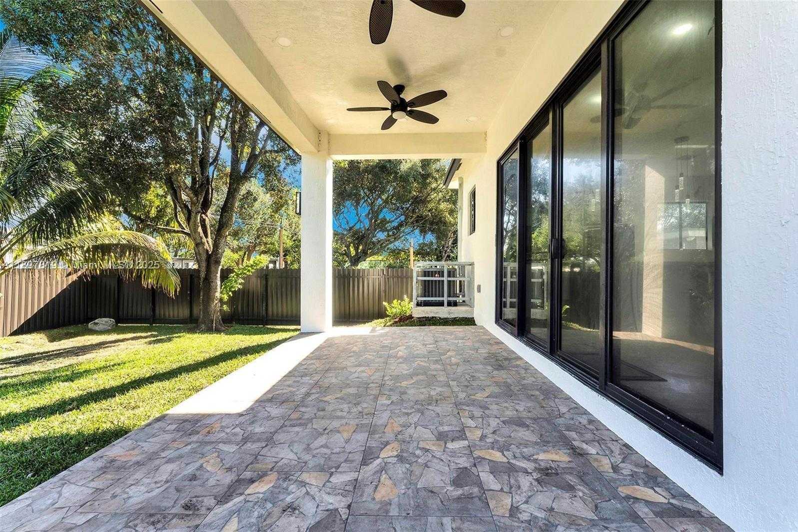 Small Image of 340 NORTH WEST 139TH ST, North Miami Number 32