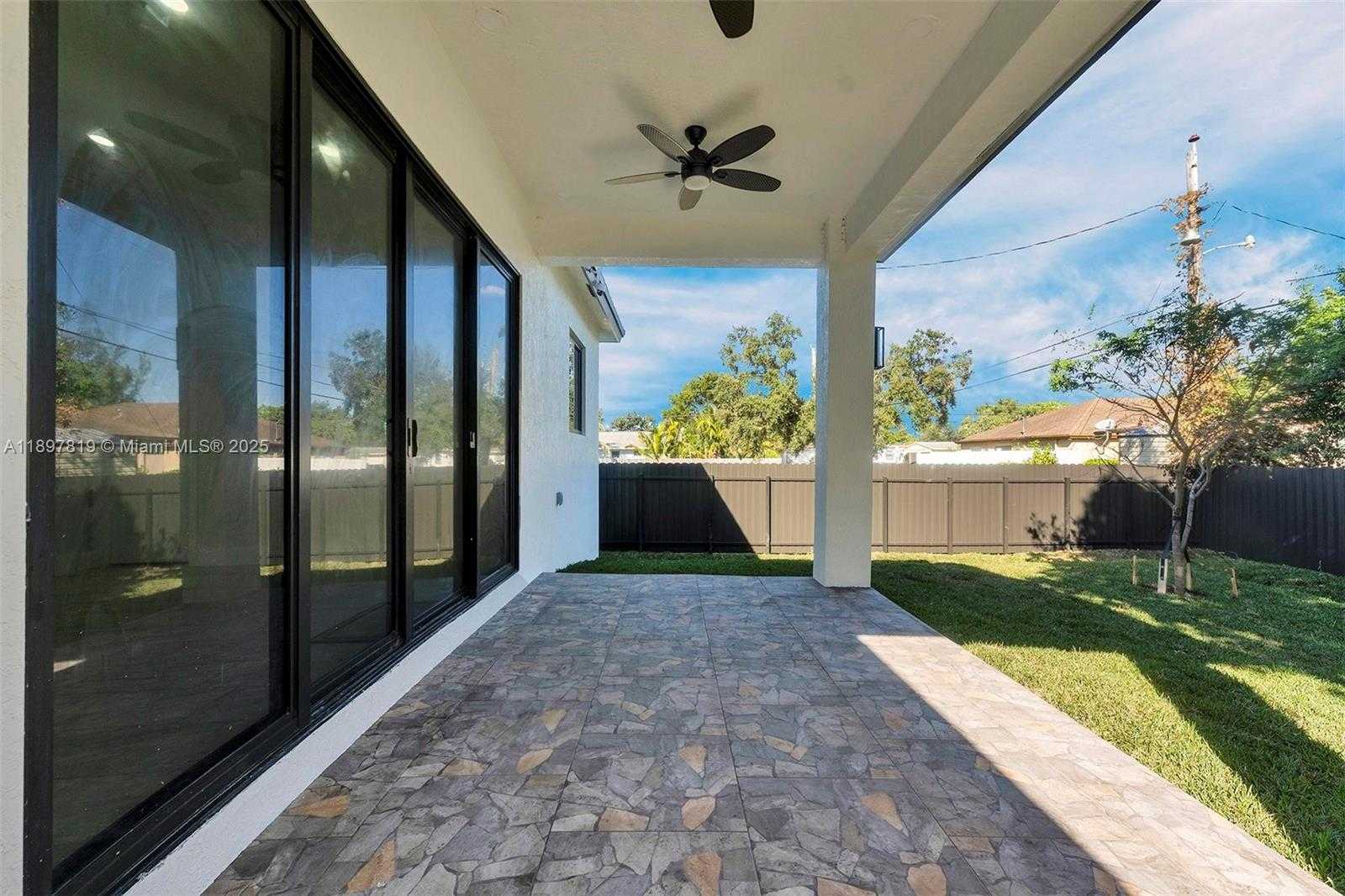 Small Image of 340 NORTH WEST 139TH ST, North Miami Number 33