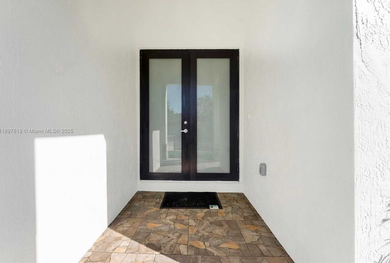 Small Image of 340 NORTH WEST 139TH ST, North Miami Number 7