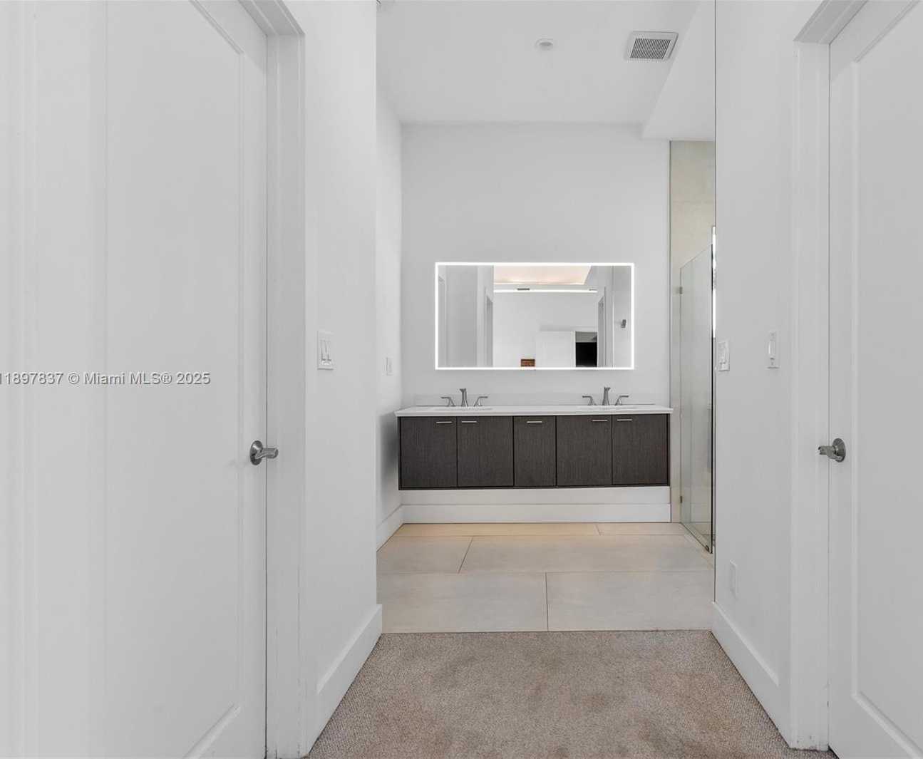 Imagen de Pequeño Objeto