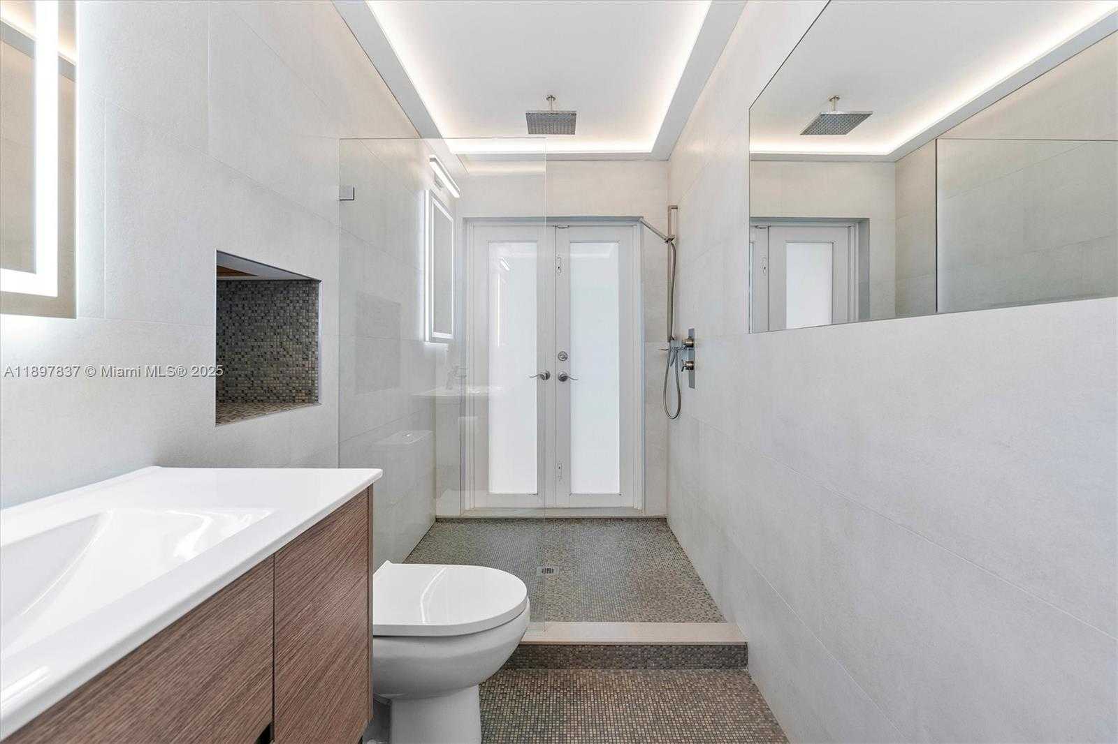 Imagen de Pequeño Objeto