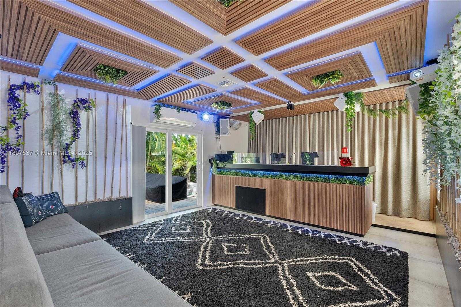 Imagen de Pequeño Objeto