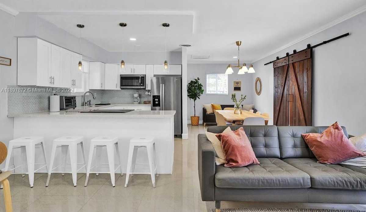 Small Image of 1650 SOUTH WEST 27TH AVE, Fort Lauderdale Number 16