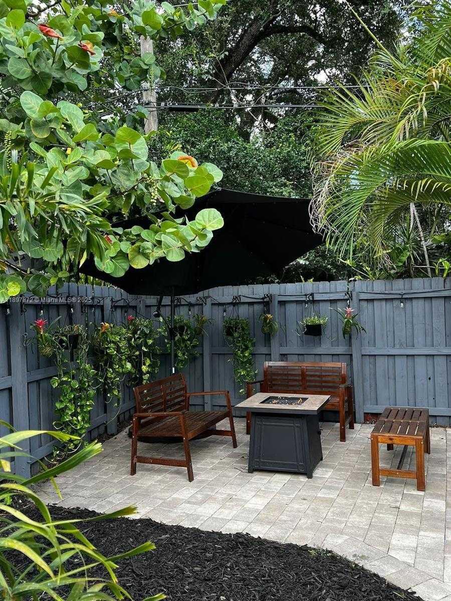 Small Image of 1650 SOUTH WEST 27TH AVE, Fort Lauderdale Number 27