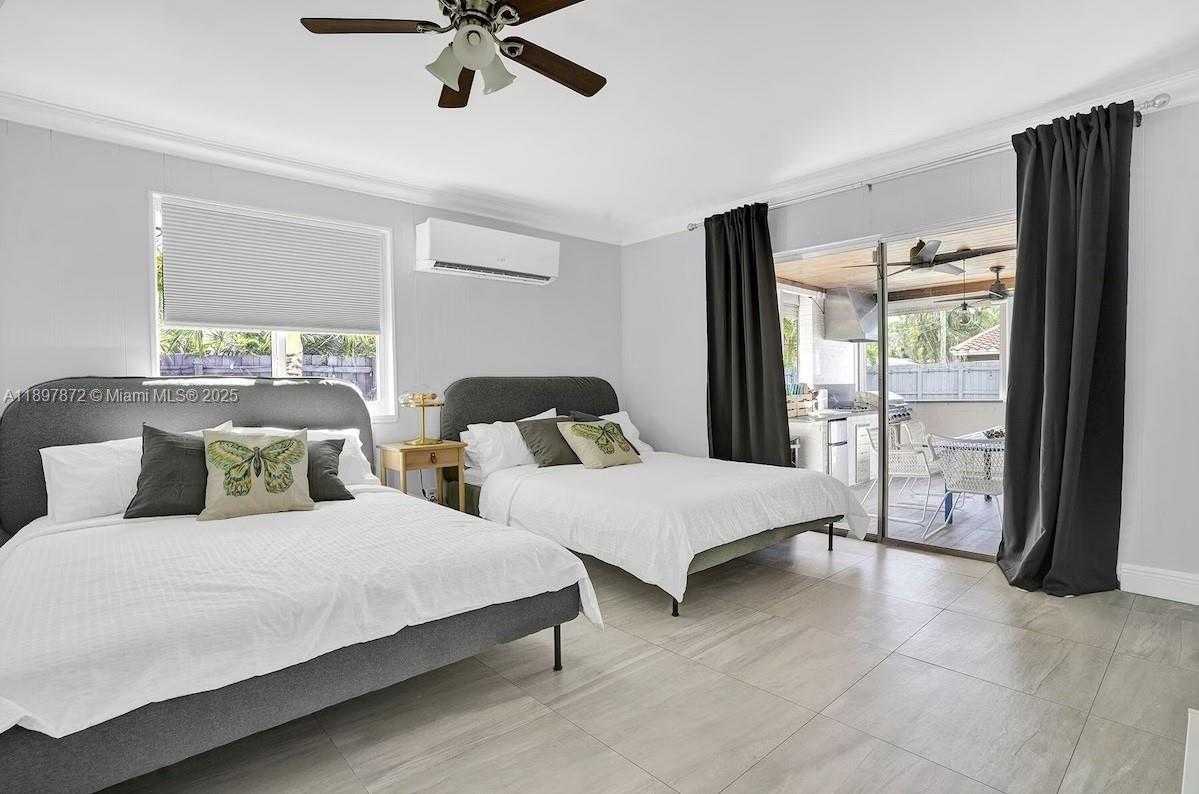 Small Image of 1650 SOUTH WEST 27TH AVE, Fort Lauderdale Number 3