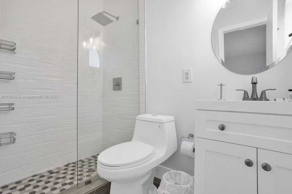 Small Image of 1650 SOUTH WEST 27TH AVE, Fort Lauderdale Number 9