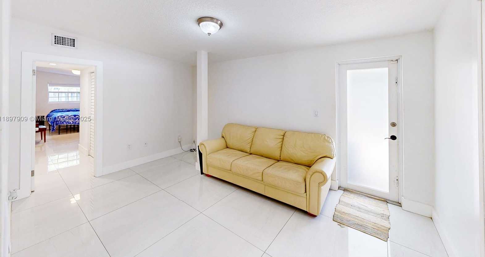 Small Image of 14760 LINCOLN DR, Homestead Number 12