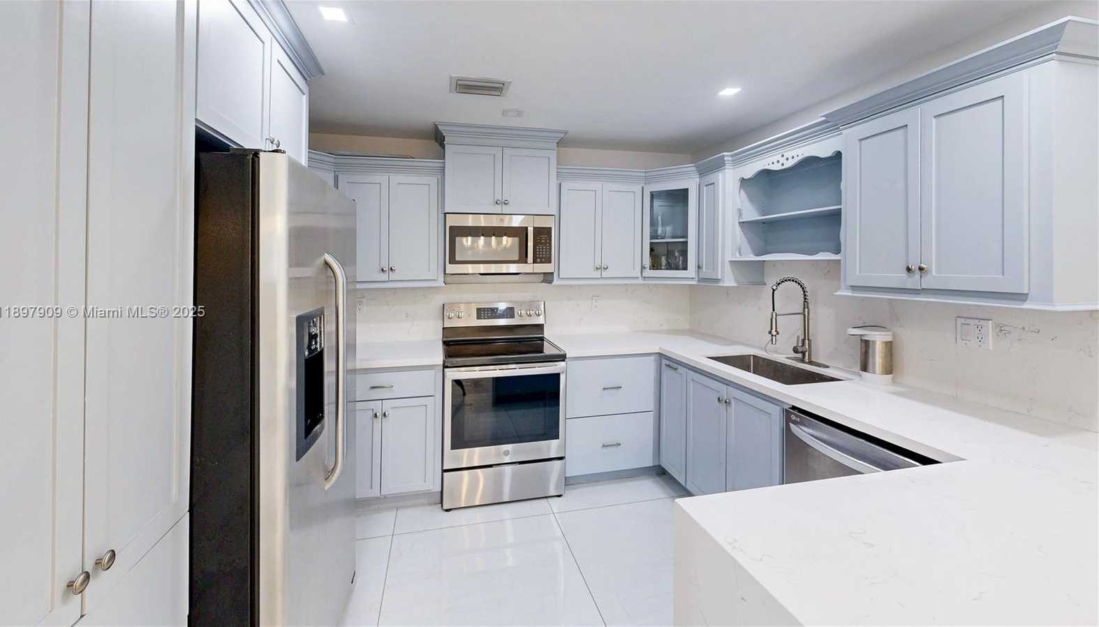 Small Image of 14760 LINCOLN DR, Homestead Number 15