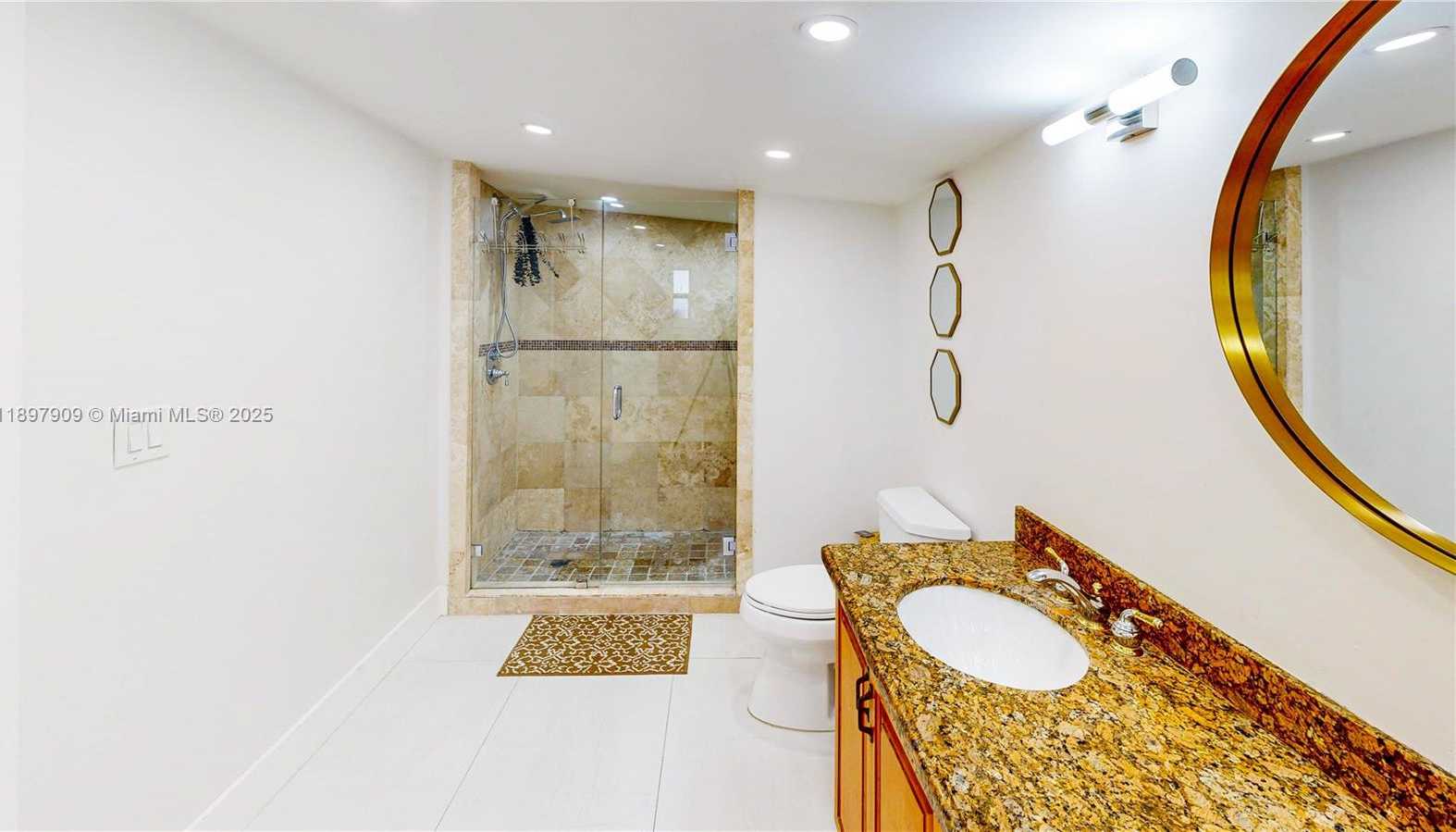 Small Image of 14760 LINCOLN DR, Homestead Number 25