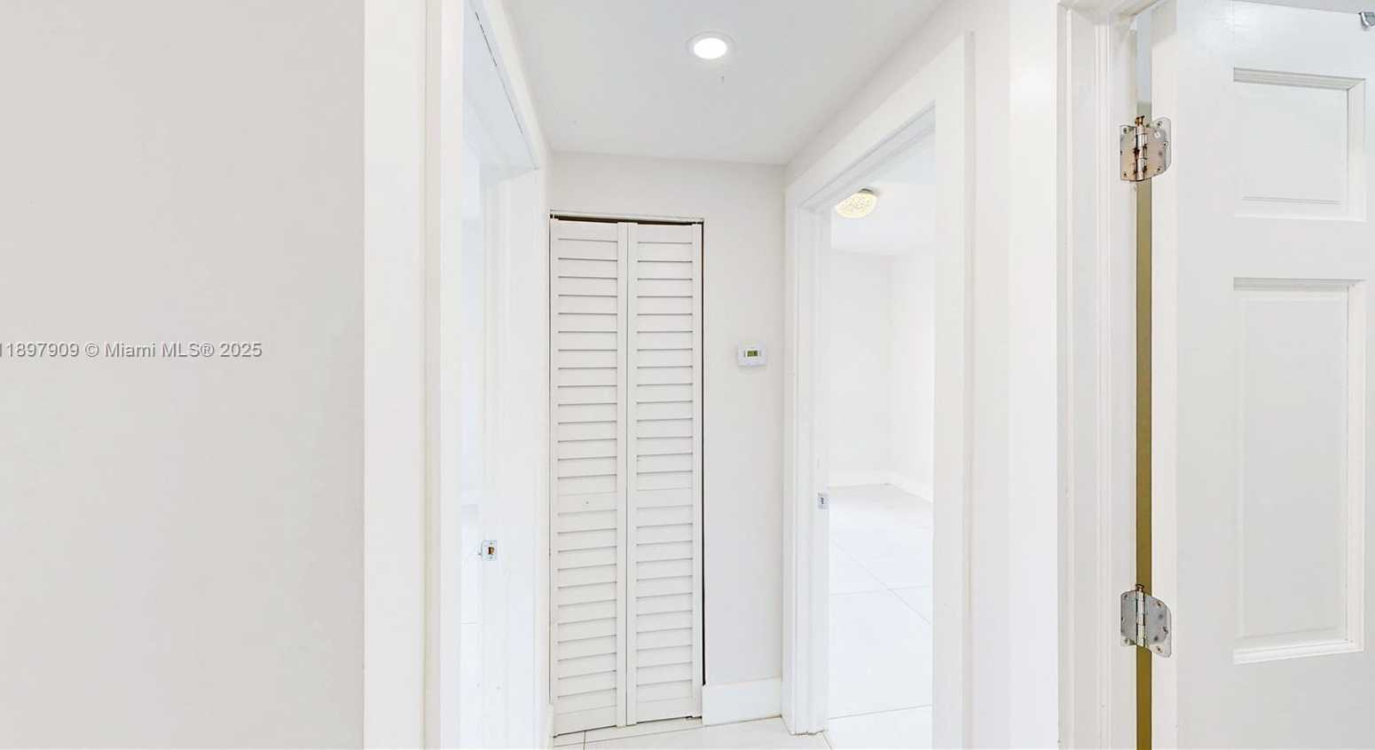 Small Image of 14760 LINCOLN DR, Homestead Number 26