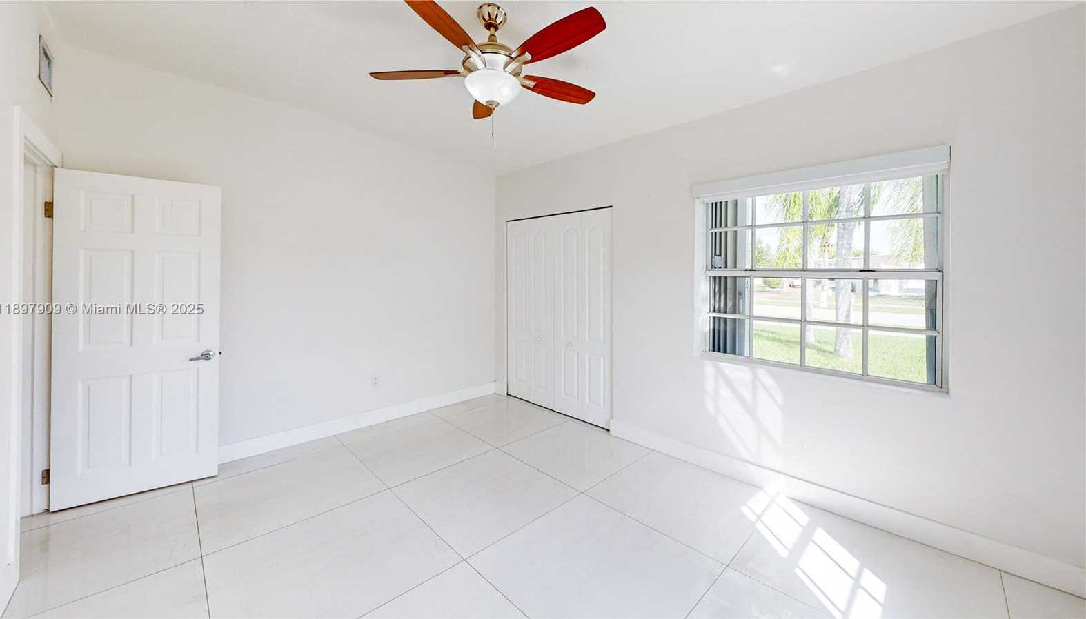 Small Image of 14760 LINCOLN DR, Homestead Number 27