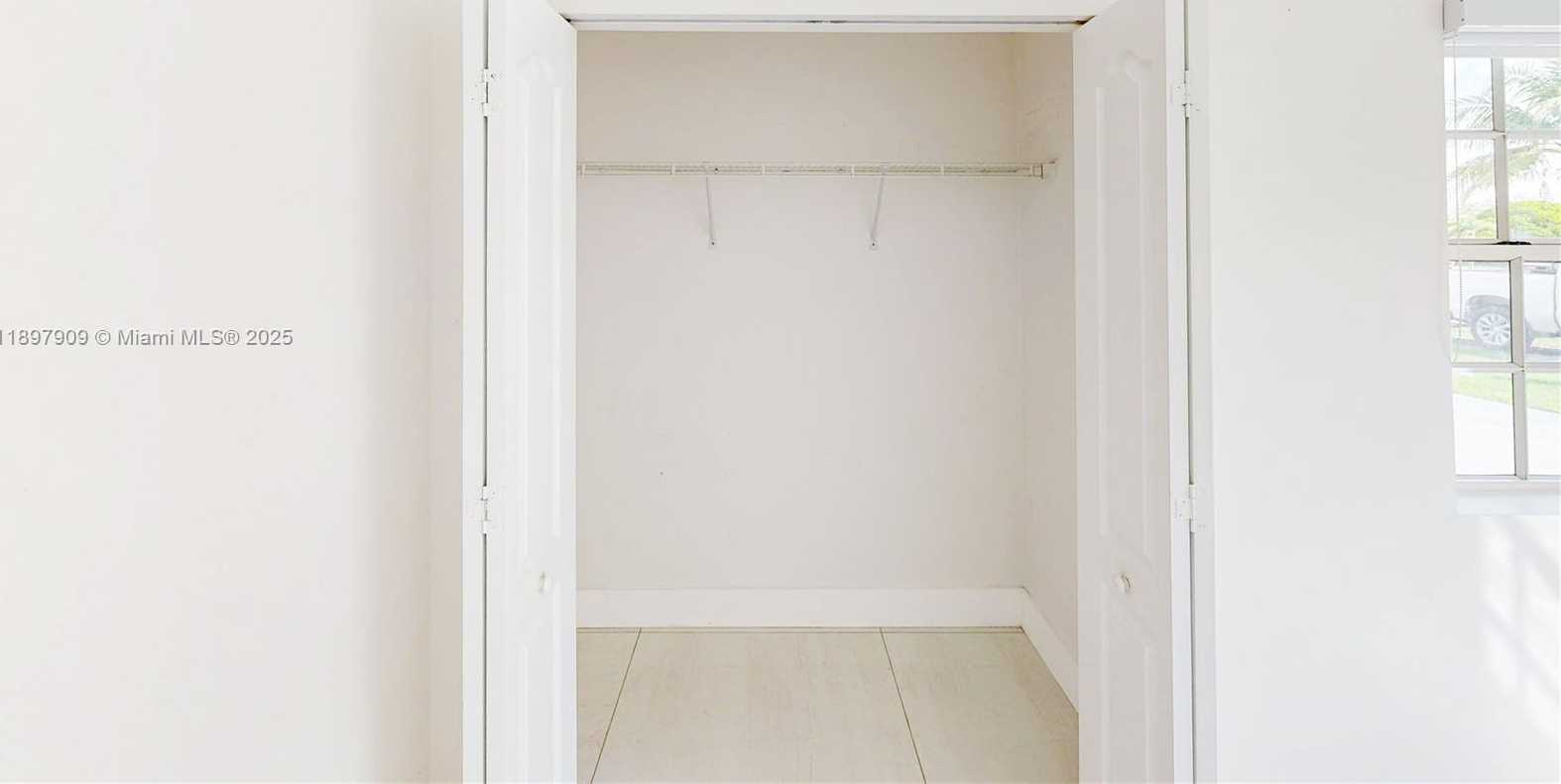 Small Image of 14760 LINCOLN DR, Homestead Number 36