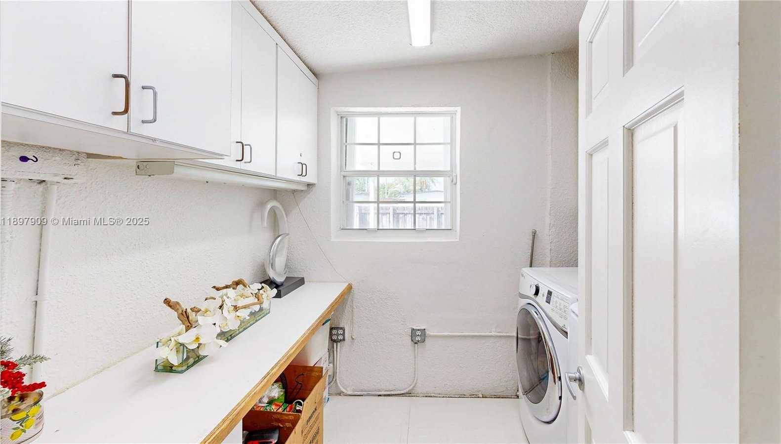 Small Image of 14760 LINCOLN DR, Homestead Number 38