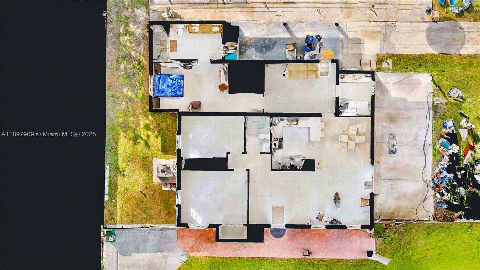 Small Image of 14760 LINCOLN DR, Homestead Number 42