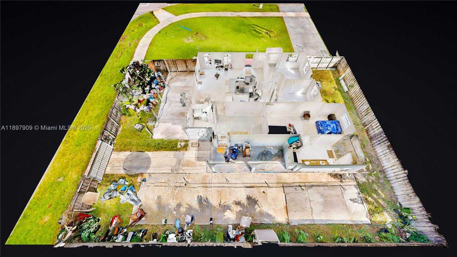 Small Image of 14760 LINCOLN DR, Homestead Number 44