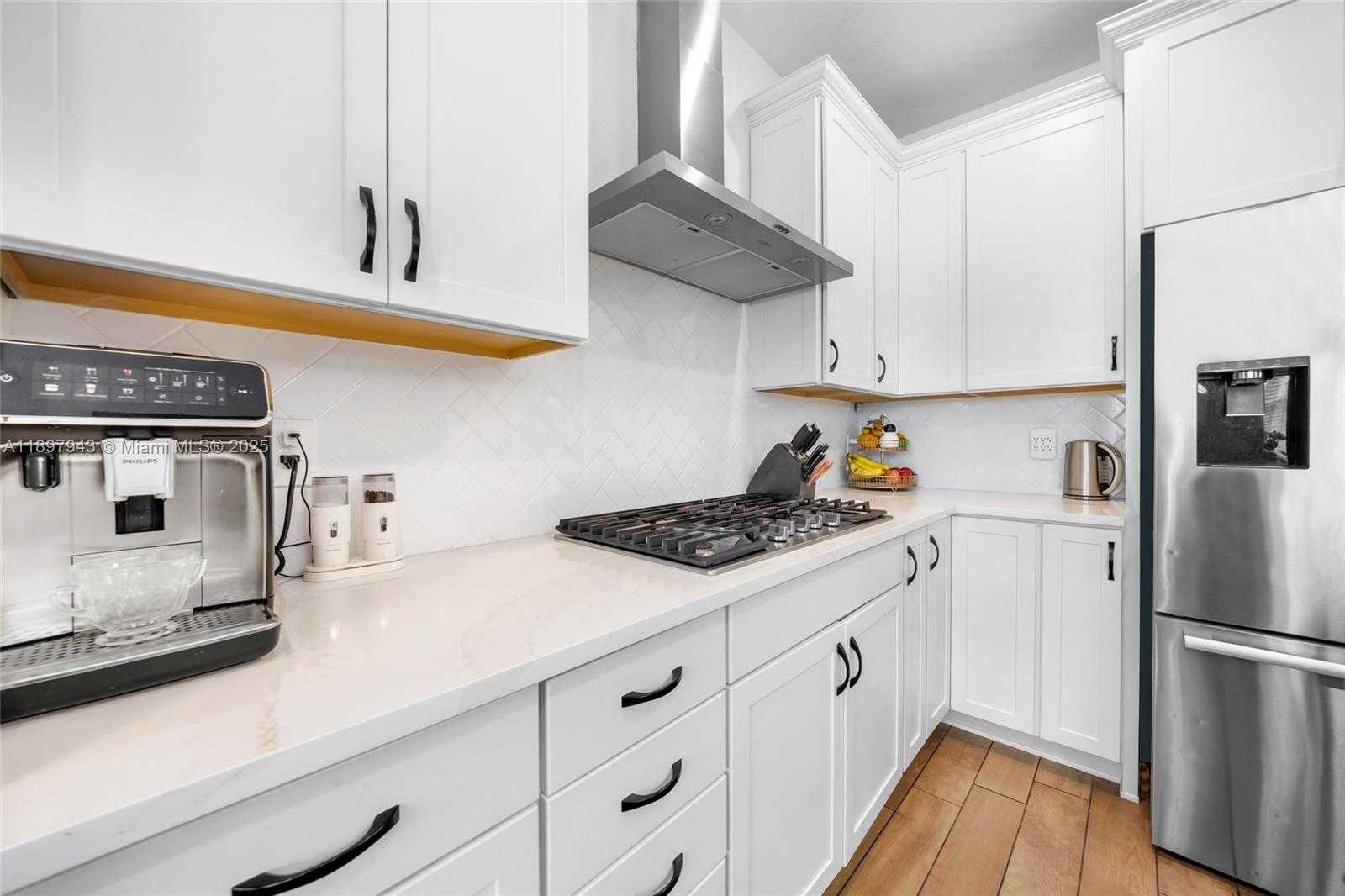 Small Image of 2454 PRIMROSE PL, Oakland Park Number 15