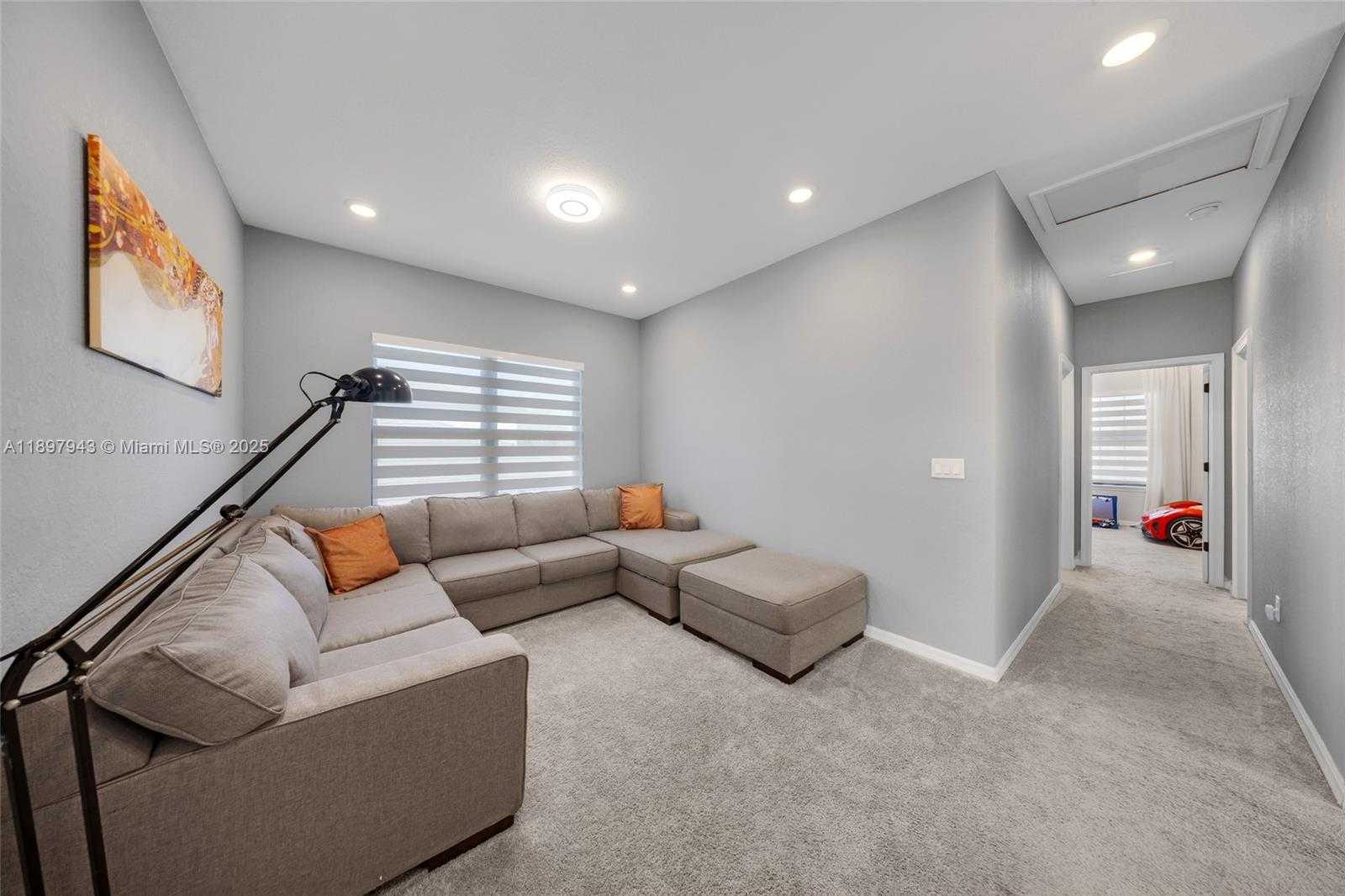 Small Image of 2454 PRIMROSE PL, Oakland Park Number 29