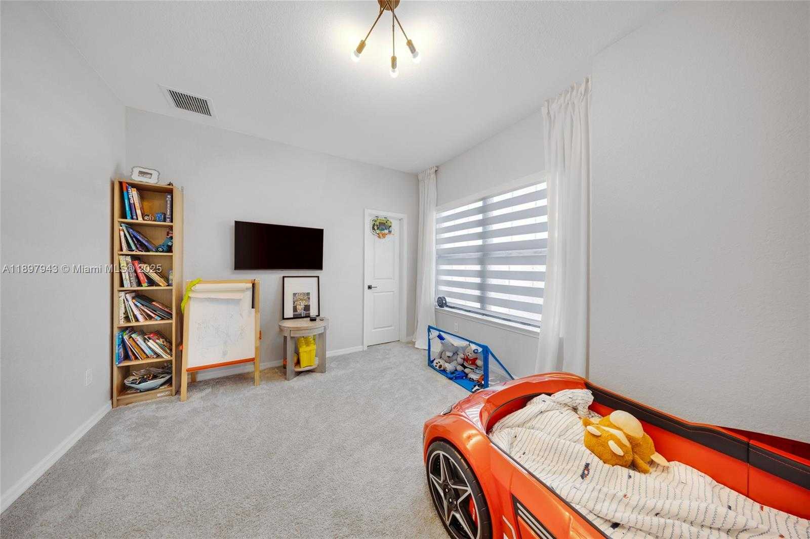 Small Image of 2454 PRIMROSE PL, Oakland Park Number 34