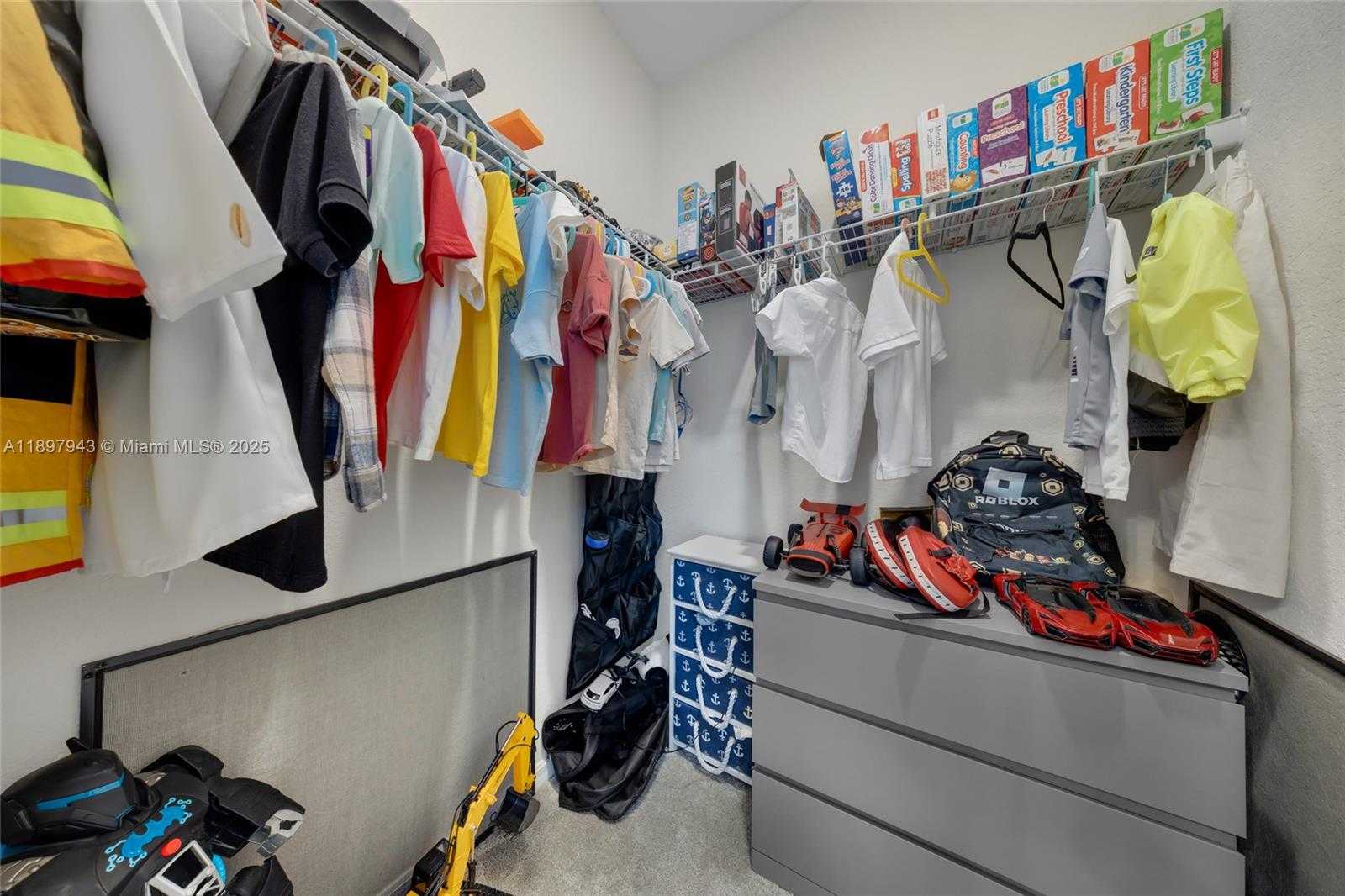 Small Image of 2454 PRIMROSE PL, Oakland Park Number 35