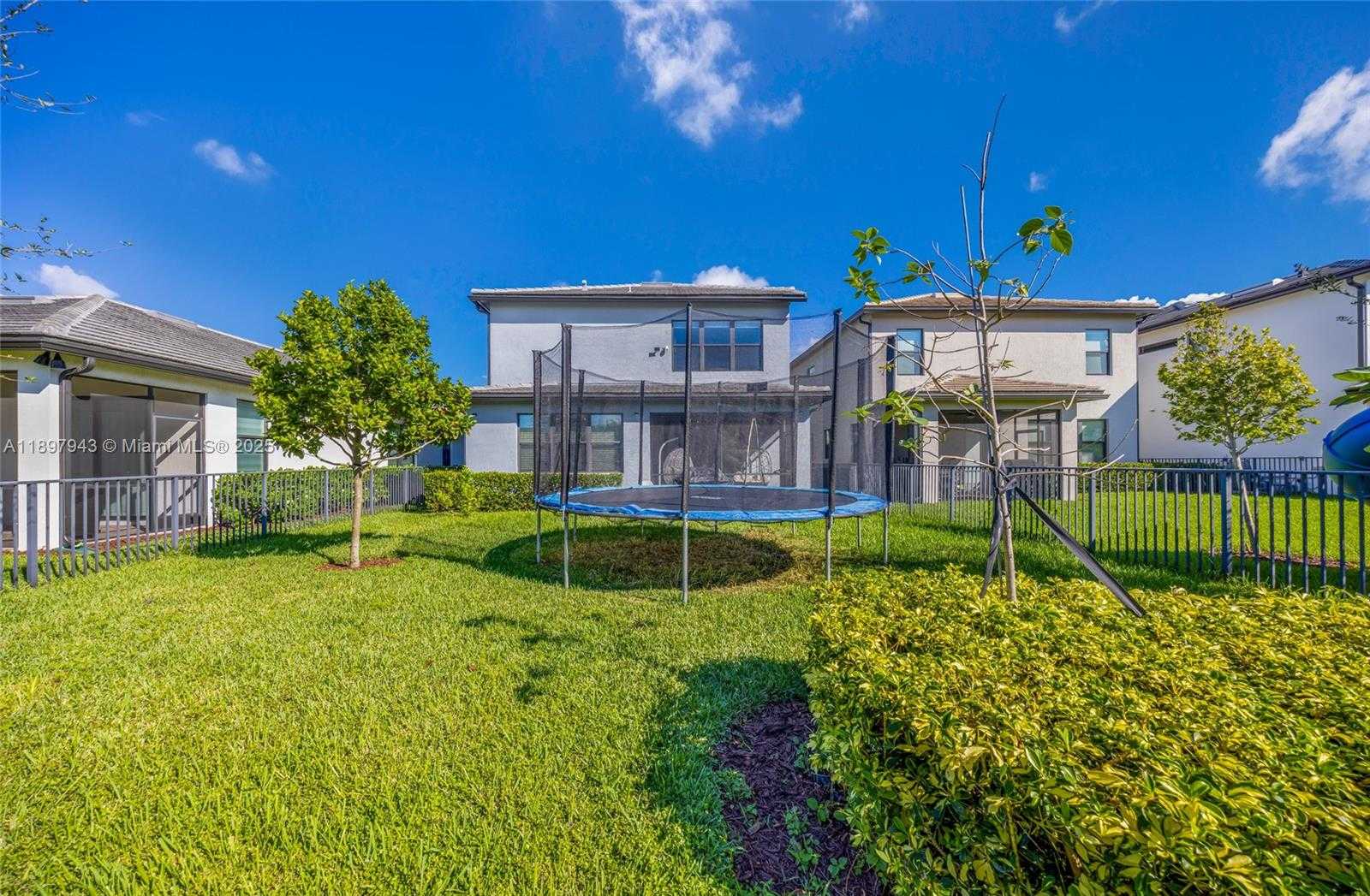Small Image of 2454 PRIMROSE PL, Oakland Park Number 41