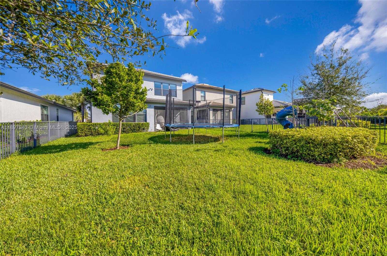 Small Image of 2454 PRIMROSE PL, Oakland Park Number 42