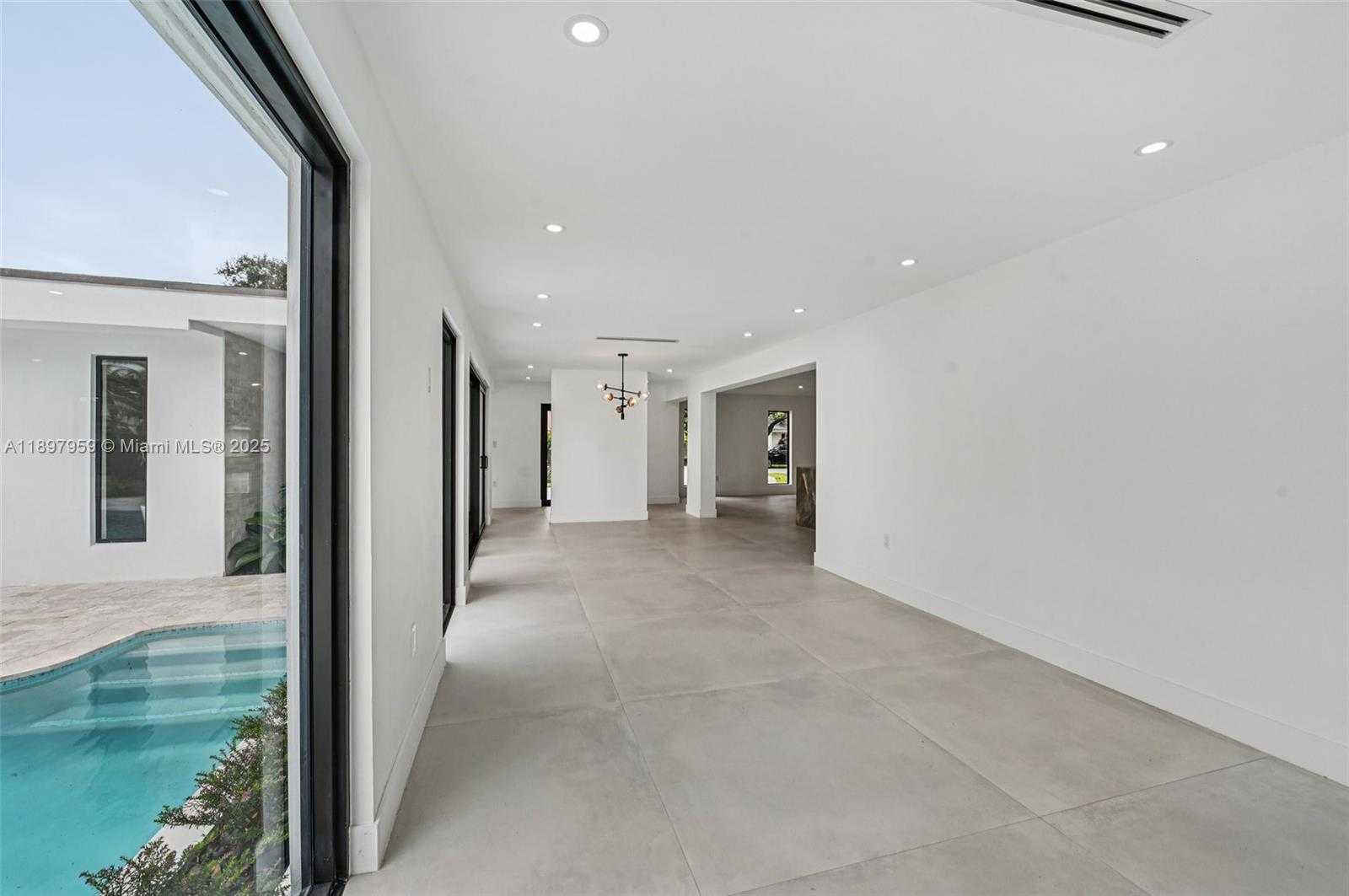 Small Image of 7805 SOUTH WEST 165TH ST, Palmetto Bay Number 12