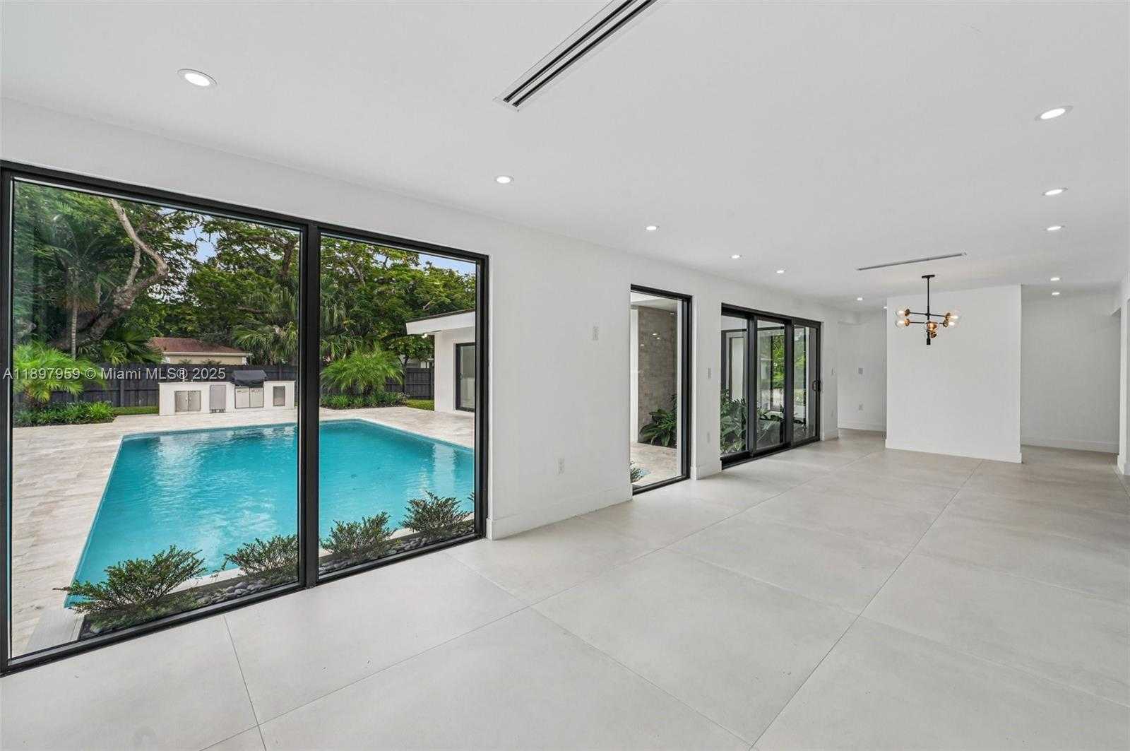 Small Image of 7805 SOUTH WEST 165TH ST, Palmetto Bay Number 13