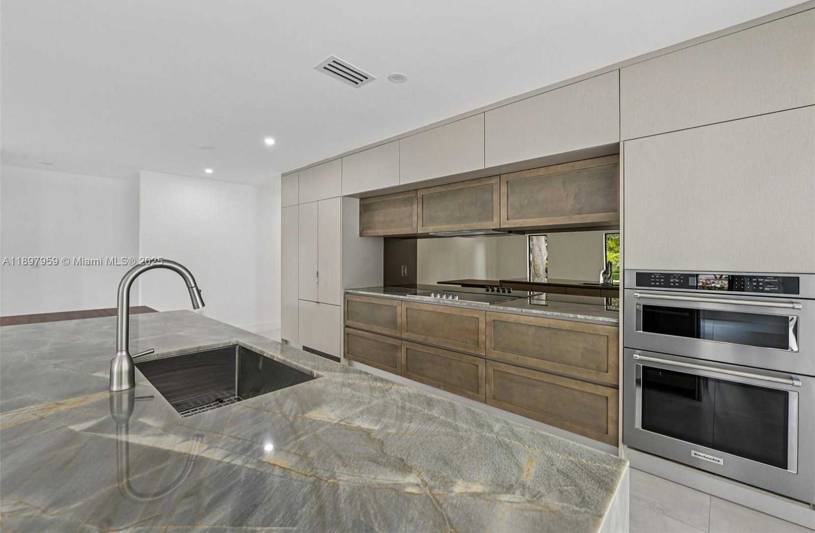 Small Image of 7805 SOUTH WEST 165TH ST, Palmetto Bay Number 16