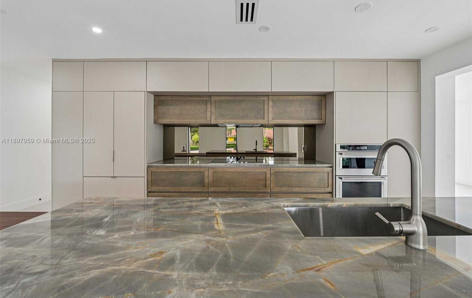 Small Image of 7805 SOUTH WEST 165TH ST, Palmetto Bay Number 21